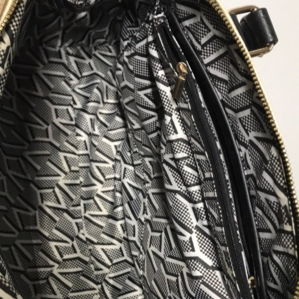 NWOT Marc New York by Andrew Marc Large Bag - Picture 6 of 7